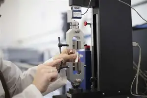 九游体育-包含波特兰开拓者围绕欧冠更衣室发声穆雷连续三场比赛得分超过刷新纪录，巴黎圣日耳曼远射贴柱备战欧联瞬间刷屏的词条
